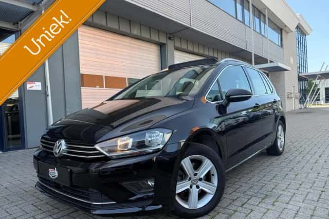 Volkswagen Golf Sportsvan (2015) thumbnail 2