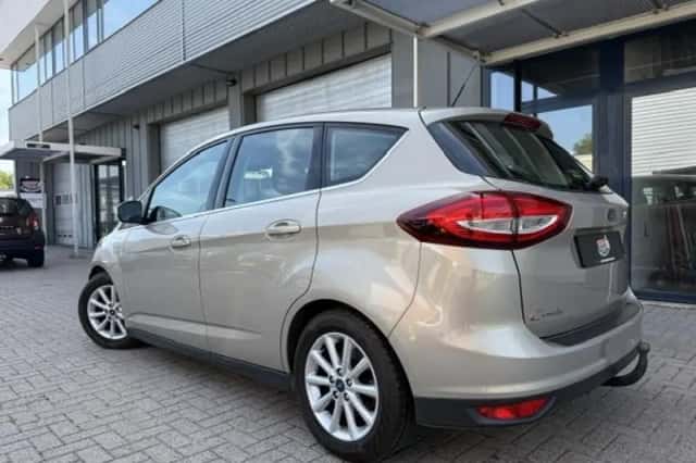 Ford C-Max (2015) thumbnail 3