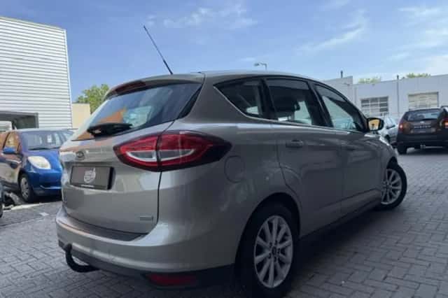 Ford C-Max (2015) thumbnail 4