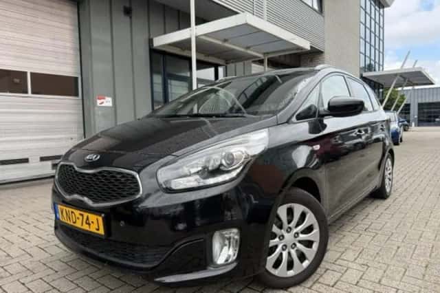 Kia Carens (2014) thumbnail 2