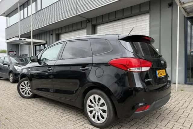 Kia Carens (2014) thumbnail 3