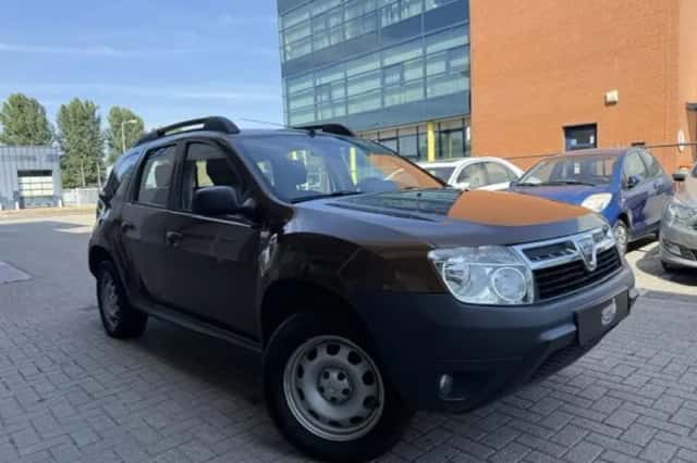 Dacia Duster (2011) thumbnail 1