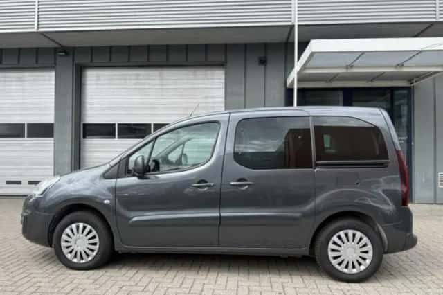 Peugeot Partner (2017) thumbnail 6