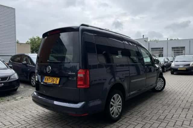 Volkswagen Caddy (2018) thumbnail 4