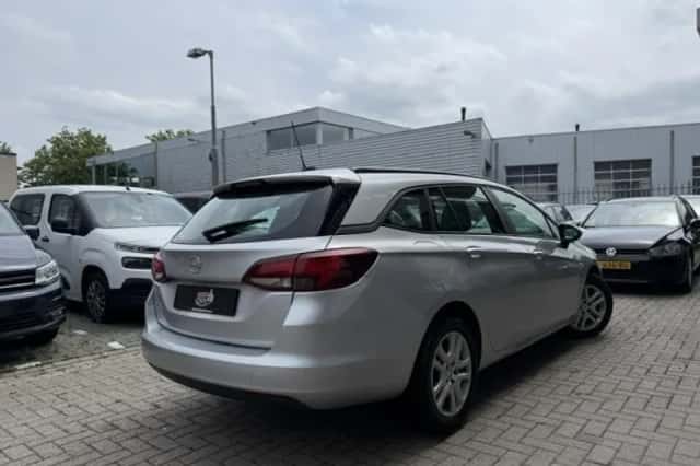 Opel Astra (2020) thumbnail 4