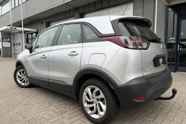 Opel Crossland (2019) thumbnail 3