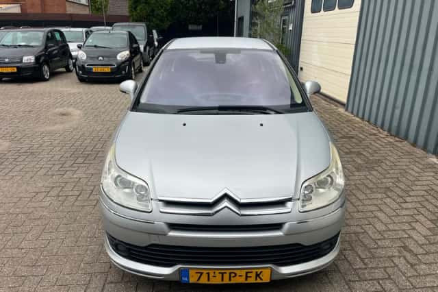 Citroën C4 (2006) thumbnail 3