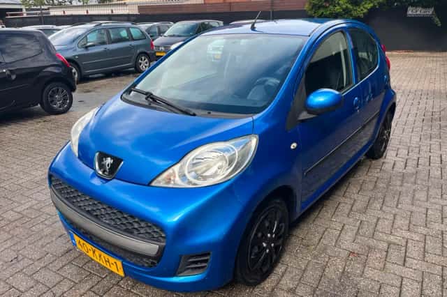 Peugeot 107 (2009) thumbnail 6