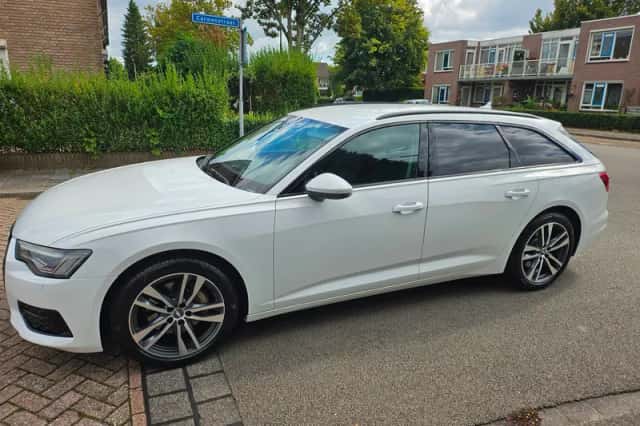 Audi A6 (2019) thumbnail 2