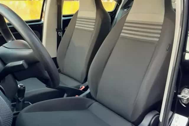 Volkswagen Up! (2019) thumbnail 4