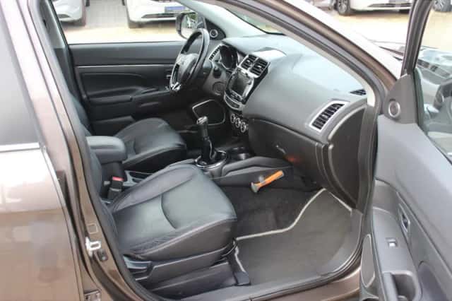 Mitsubishi ASX (2016) thumbnail 5