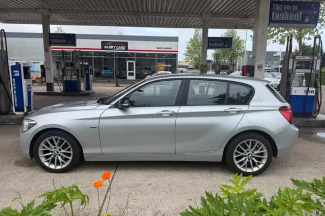 BMW 1-Serie (2011) thumbnail 6