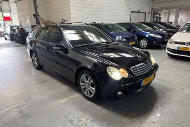 Mercedes-Benz C-Klasse (2006) thumbnail 4