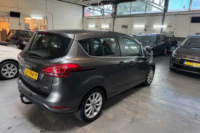 Ford B-Max (2015) thumbnail 5