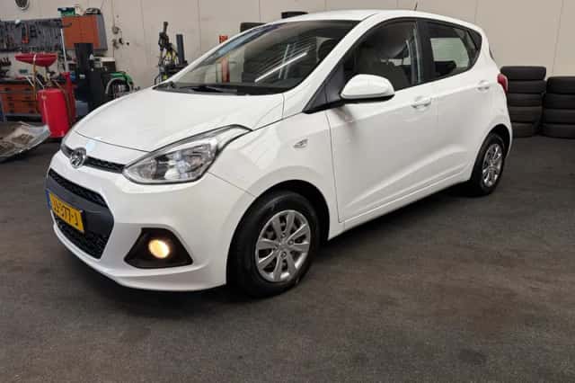 Hyundai i10 (2016) thumbnail 1