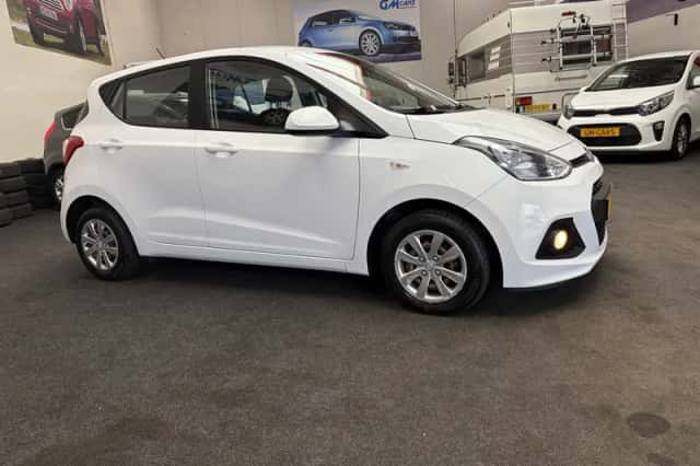 Hyundai i10 (2016) thumbnail 2