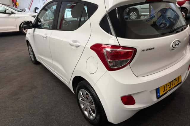 Hyundai i10 (2016) thumbnail 6