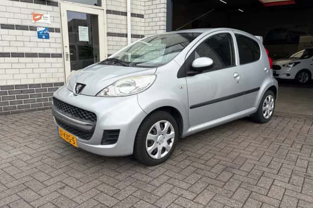 Peugeot 107 (2010) thumbnail 1
