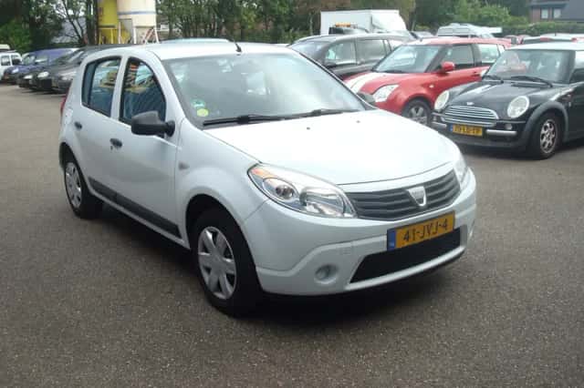 Dacia Sandero (2009) thumbnail 6