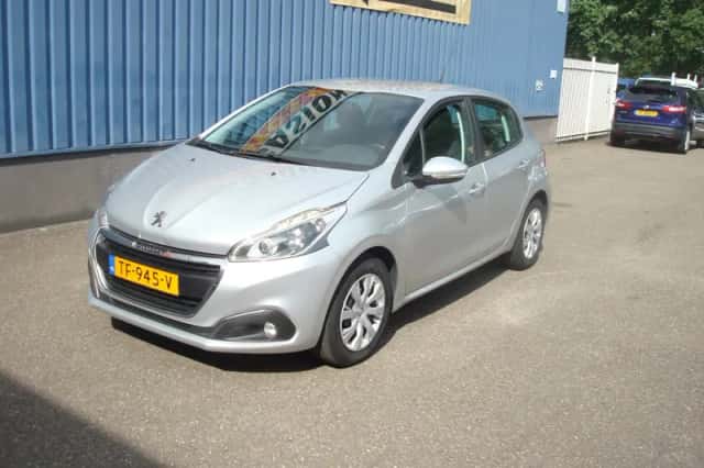 Peugeot 208 (2016) thumbnail 1