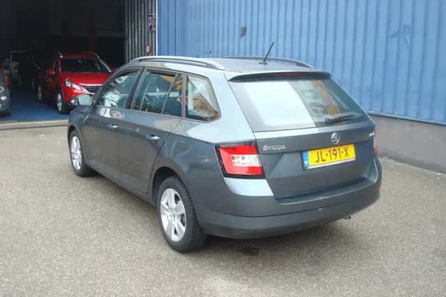 Škoda Fabia (2016) thumbnail 3