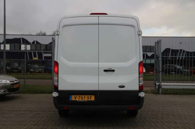Ford Transit (2017) thumbnail 2