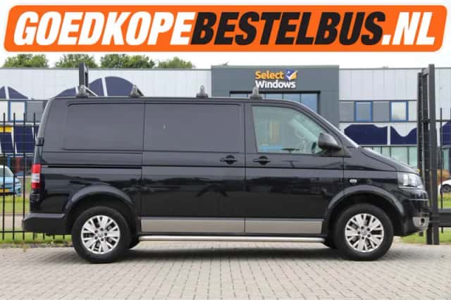 Volkswagen Transporter (2014) thumbnail 1