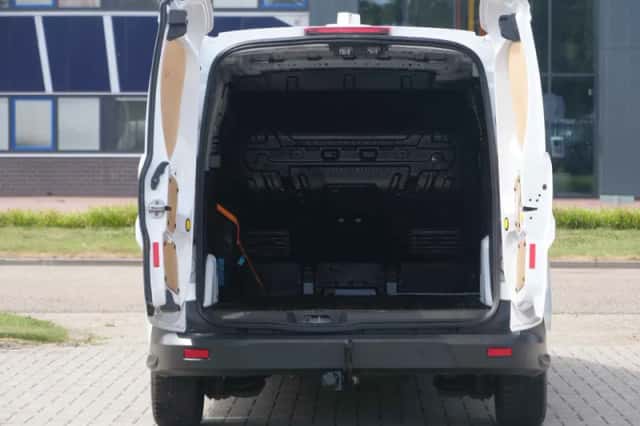 Ford Transit Connect (2015) thumbnail 3