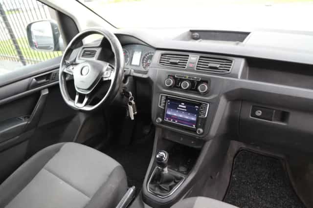 Volkswagen Caddy (2017) thumbnail 5