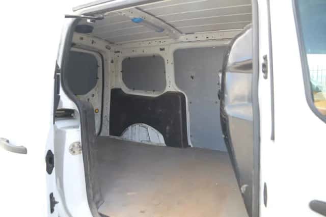 Ford Transit Connect (2015) thumbnail 3