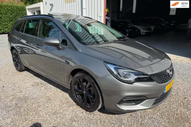 Opel Astra (2020) thumbnail 1