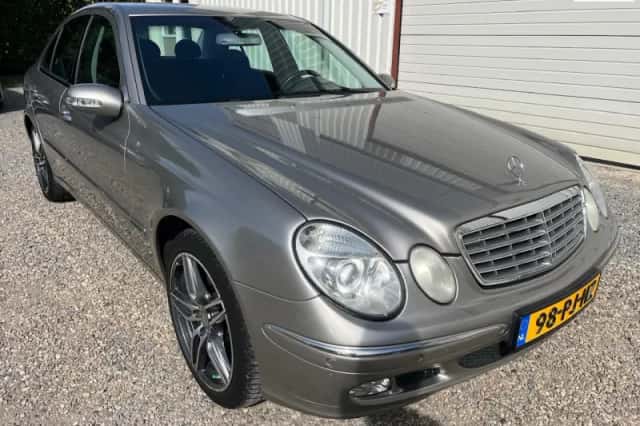 Mercedes-Benz E-Klasse (2004) thumbnail 1
