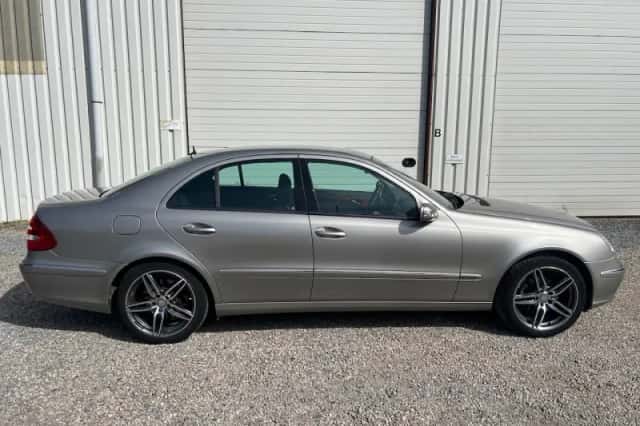 Mercedes-Benz E-Klasse (2004) thumbnail 3