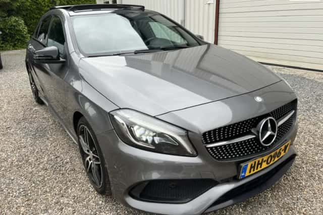 Mercedes-Benz A-Klasse (2015) thumbnail 1