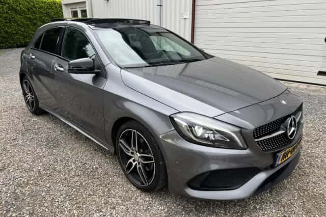 Mercedes-Benz A-Klasse (2015) thumbnail 2