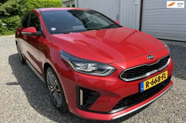 Kia ProCeed (2019) thumbnail 1