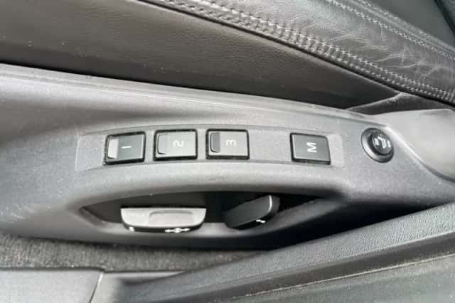Volvo S60 (2010) thumbnail 6