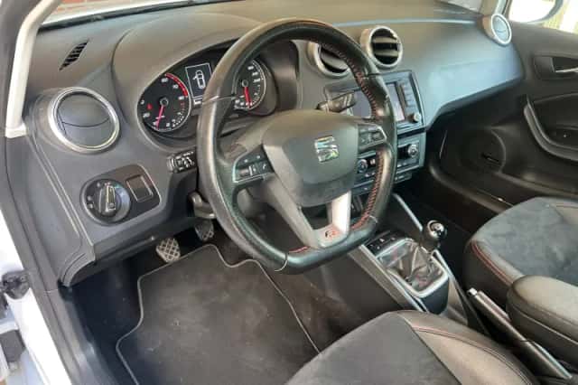 SEAT Ibiza (2015) thumbnail 6