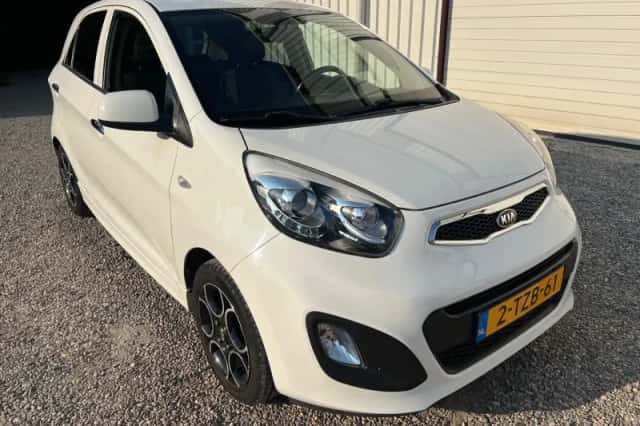 Kia Picanto (2014) thumbnail 2