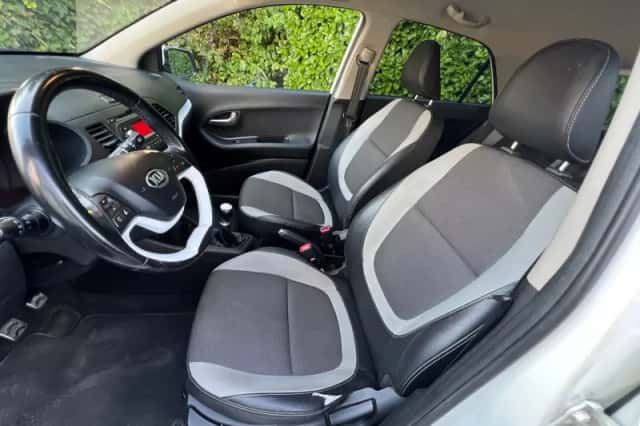 Kia Picanto (2014) thumbnail 6
