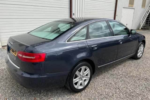 Audi A6 (2010) thumbnail 4