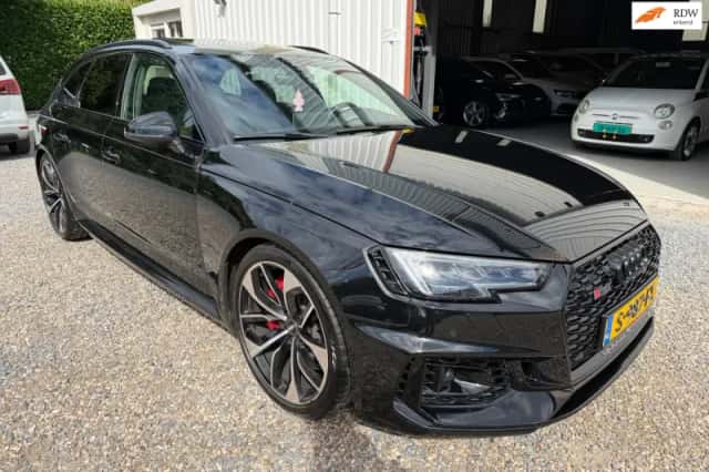 Audi A4 (2019) thumbnail 1