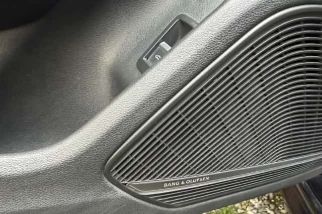 Audi A4 (2019) thumbnail 5