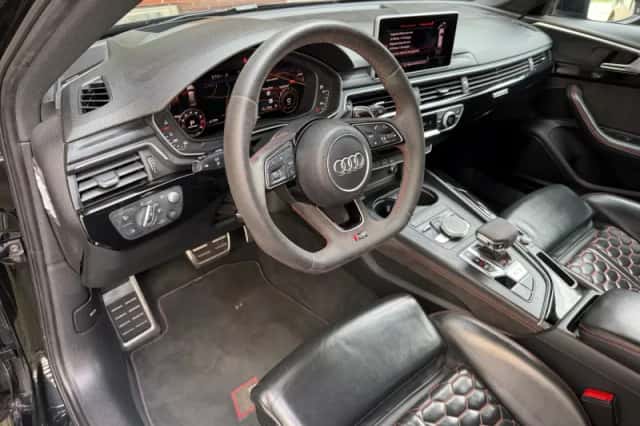 Audi A4 (2019) thumbnail 6