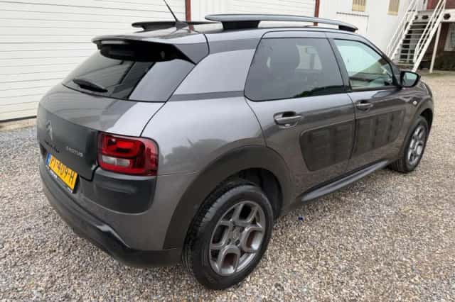 Citroën C4 Cactus (2017) thumbnail 4