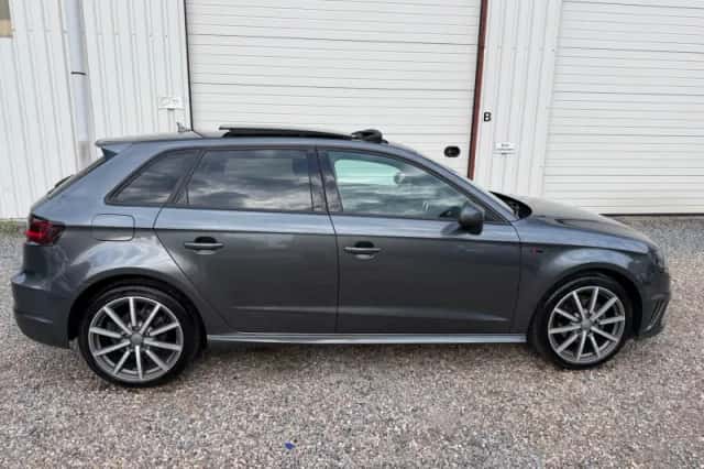Audi A3 (2014) thumbnail 3