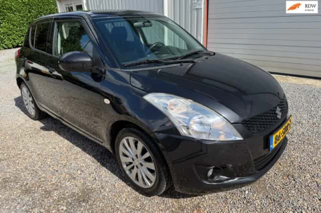 Suzuki Swift (2011) thumbnail 1