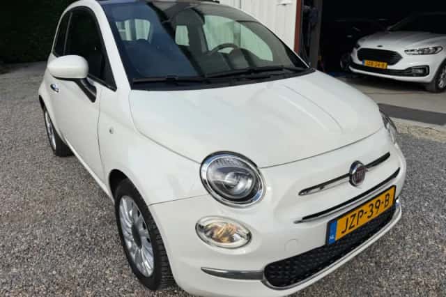 Fiat 500 (2021) thumbnail 2