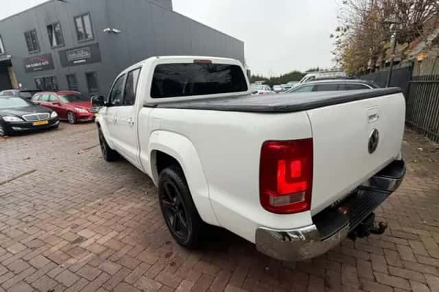 Volkswagen Amarok (2013) thumbnail 3