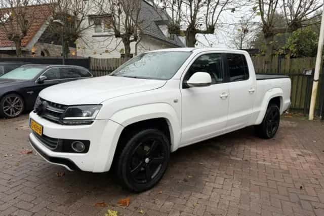 Volkswagen Amarok (2013) thumbnail 5